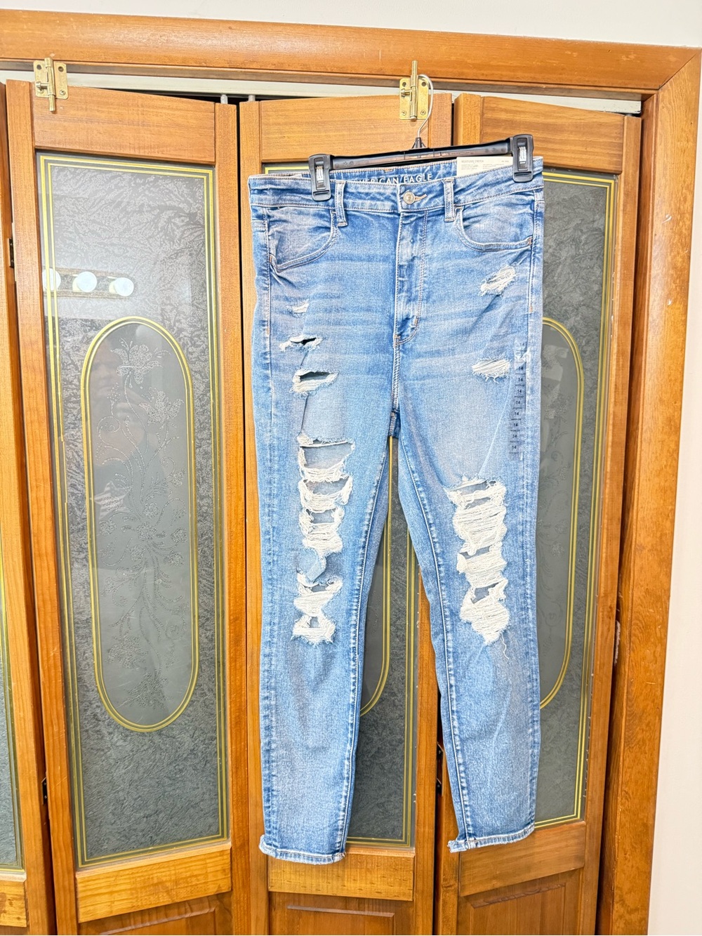 AMERICA EAGLE LADIES High Rise Stretch Distressed Jeggings, BRAND NEW